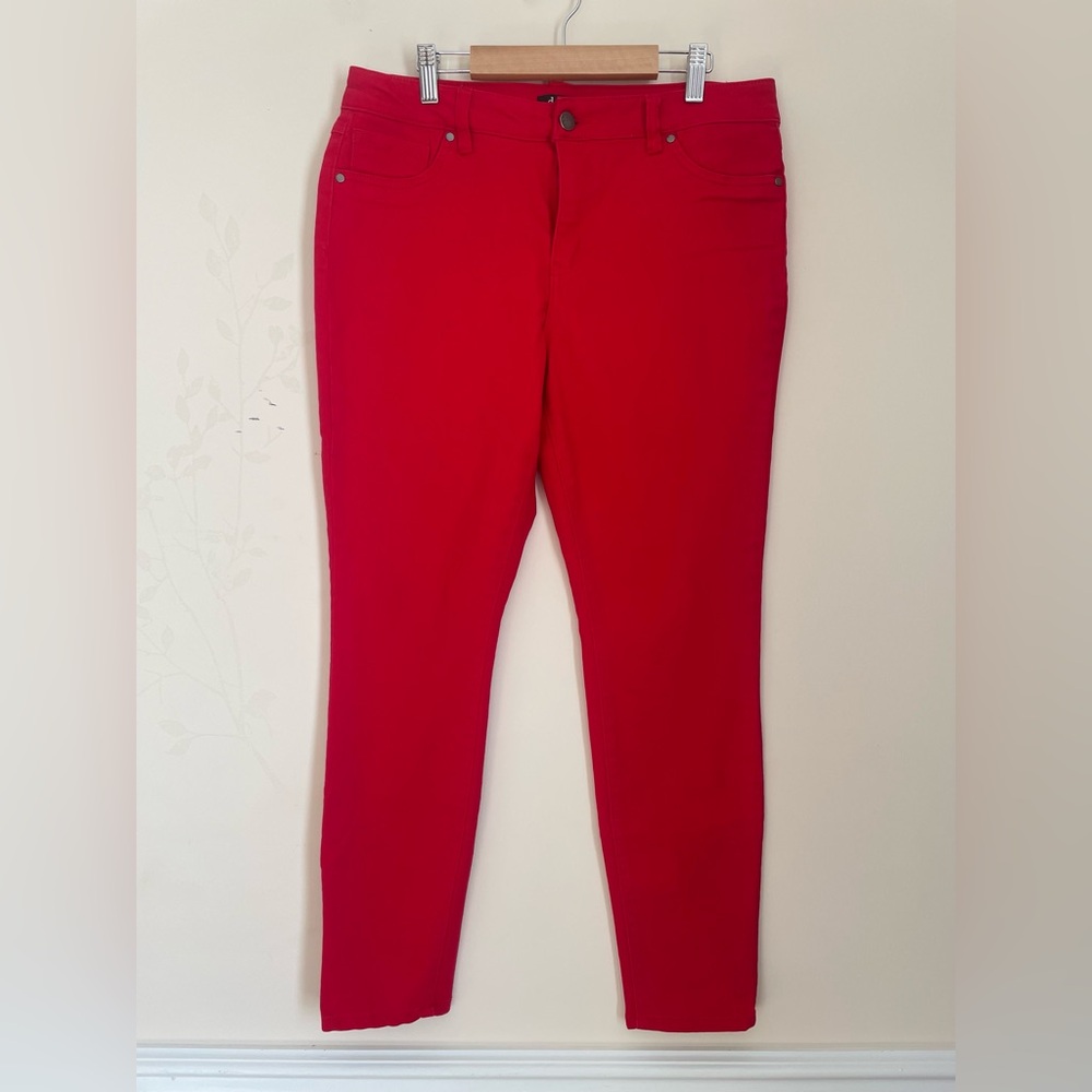 d. jeans Bold Red Pants - 10